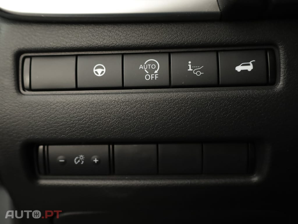 Nissan Qashqai Qashqai 1.3 DIG-T N-Connecta LED Xtronic