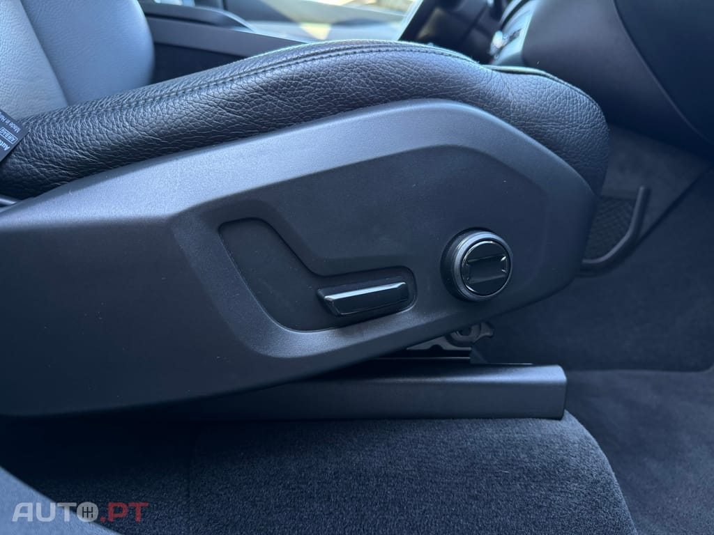 Volvo XC90 2.0 T8 PHEV Inscription Expression AWD