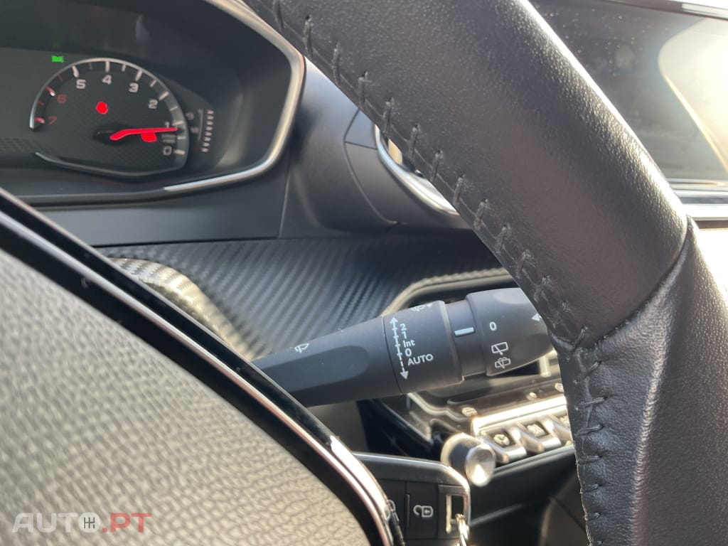 Peugeot 2008 1.2 PureTech Active Pack