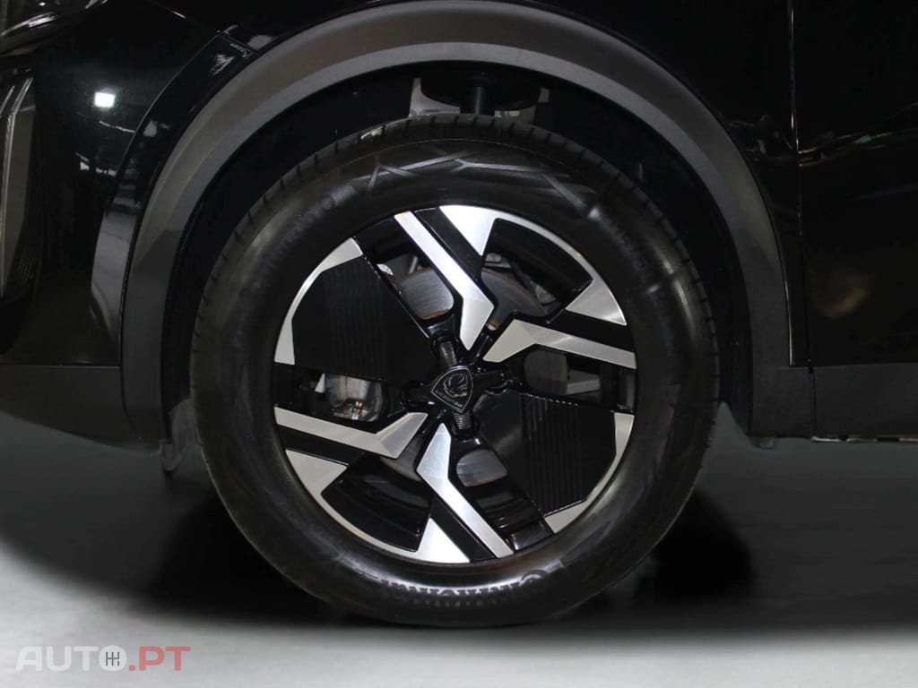 Peugeot 2008 1.2 Hybrid Allure e-DCS6