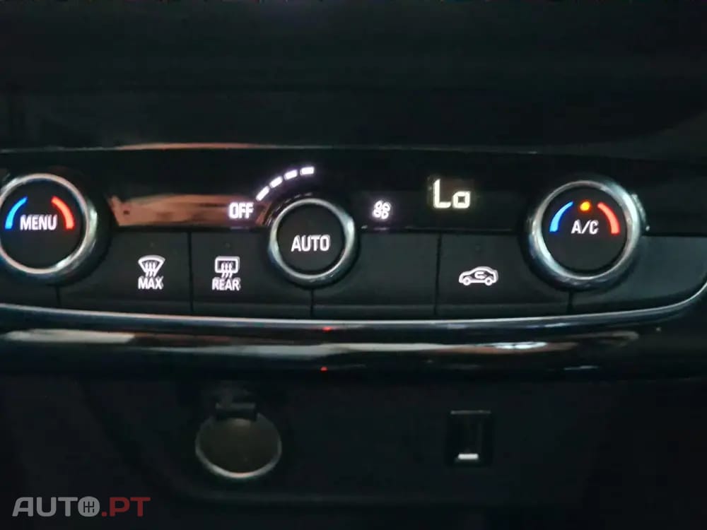 Opel Corsa 1.2 Direct Injection Turbo Auto Edition