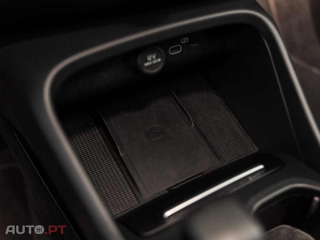 Volvo EX40 82 kWh Single Motor Extended Range Core