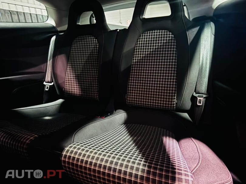 Volkswagen Scirocco 2.0 TDI Sport DSG