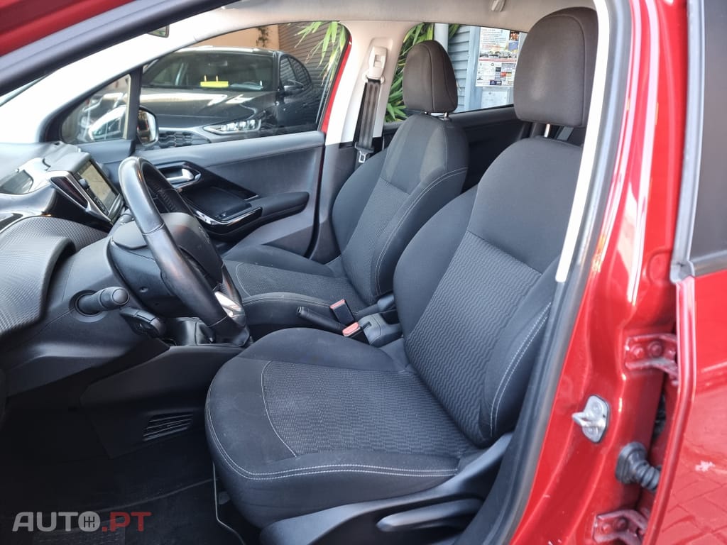 Peugeot 208 1.2 PureTech Active
