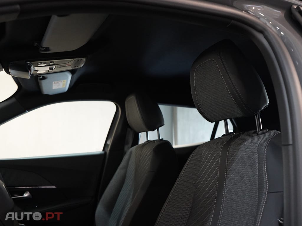 Peugeot 2008 1.2 PureTech Allure
