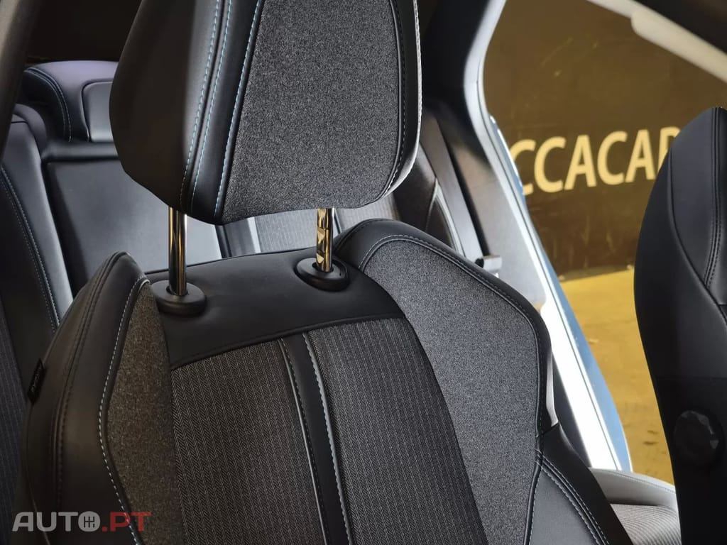 Peugeot 3008 PureTech 130 Stop & Start GPF EAT8 Allure Pack