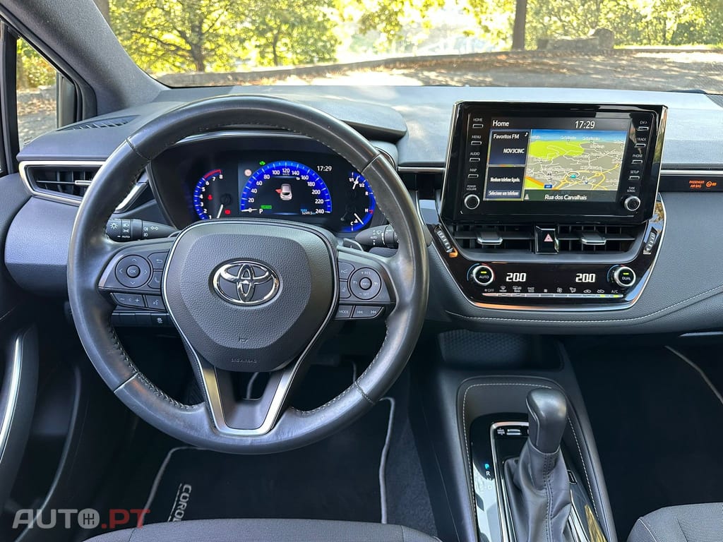 Toyota Corolla 2.0 Hybrid Square Collection