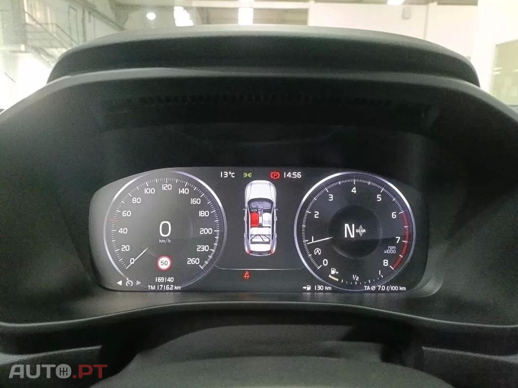 Volvo XC40 1.5 T2 Momentum Core