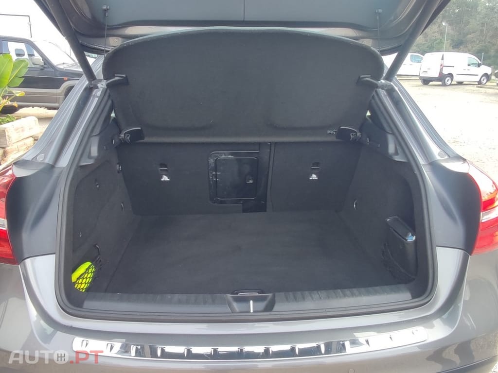 Mercedes-Benz GLA 220 d 7G-DCT Activity Edition