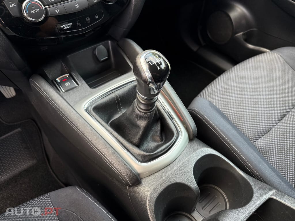 Nissan Qashqai 1.2 DIG-T N-Connecta