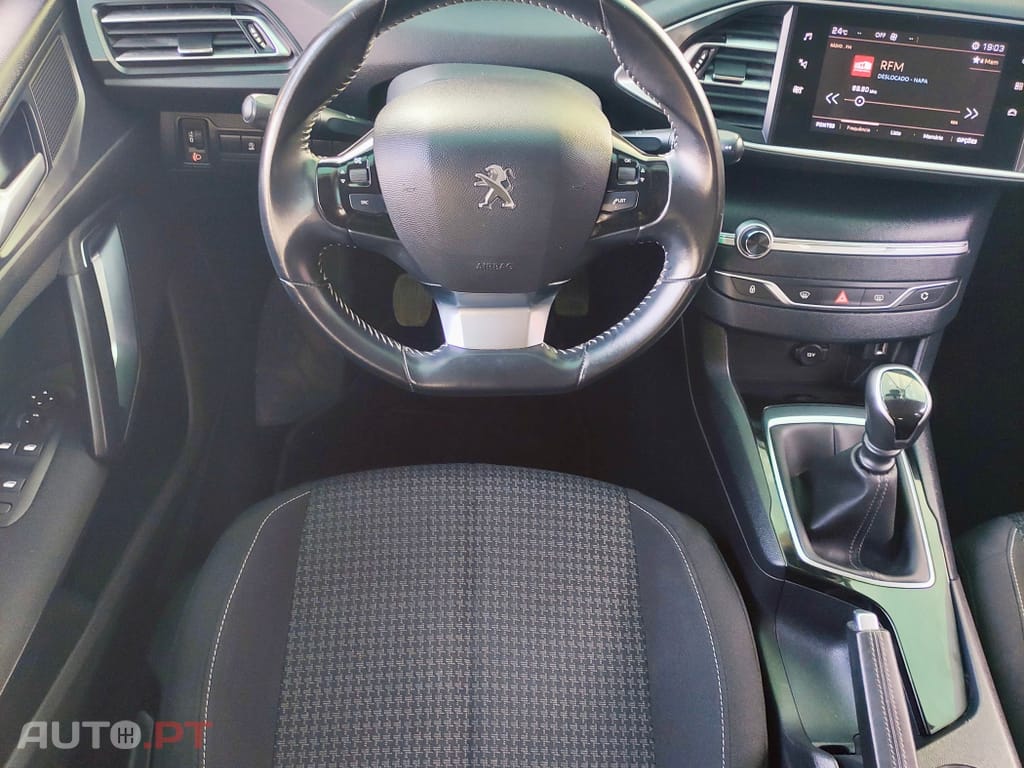 Peugeot 308 1.5 BlueHDi Business Line