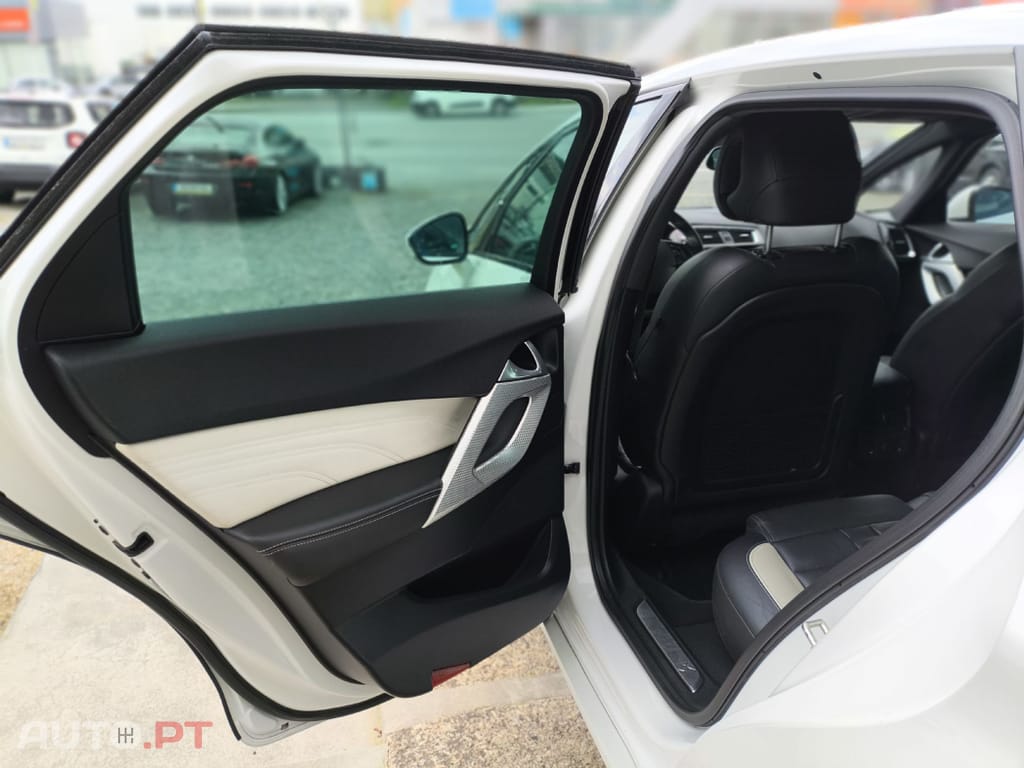 DS DS5 2.0HDi SPORTCHIC HYbrid4 