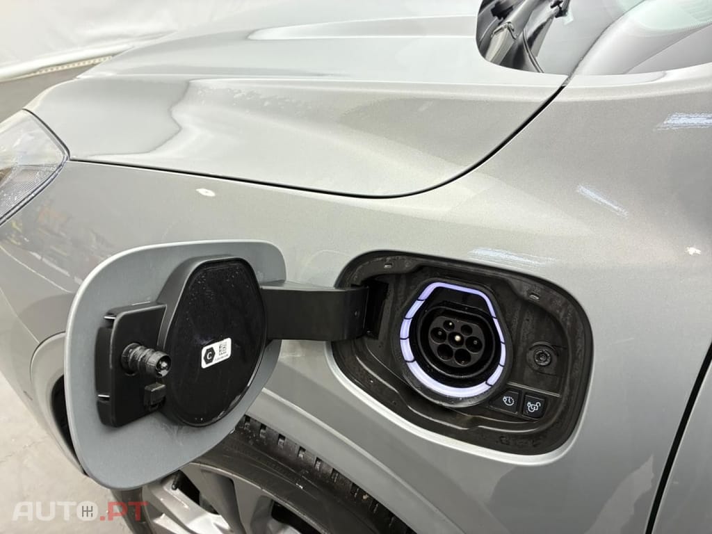 Ford Kuga 2.5 PHEV Powershift ST-Line