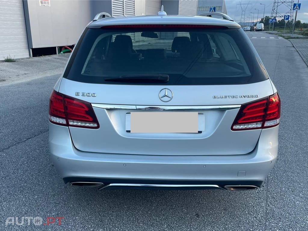 Mercedes-Benz E 300 BlueTEC Hybrid Elegance