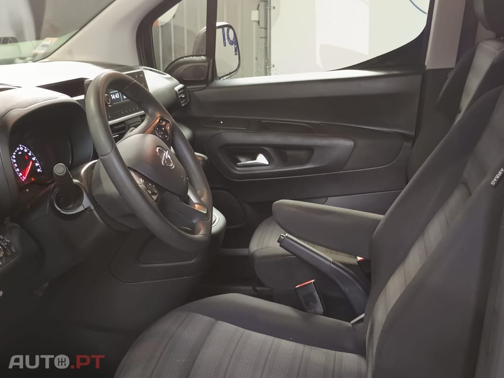 Opel Combo 1.5 CDTi L1H1 Essentia