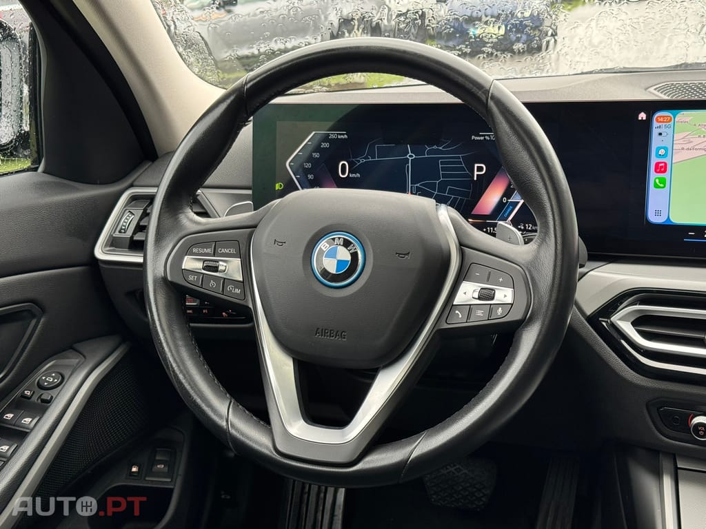 BMW 330 e Touring Corporate Edition Auto