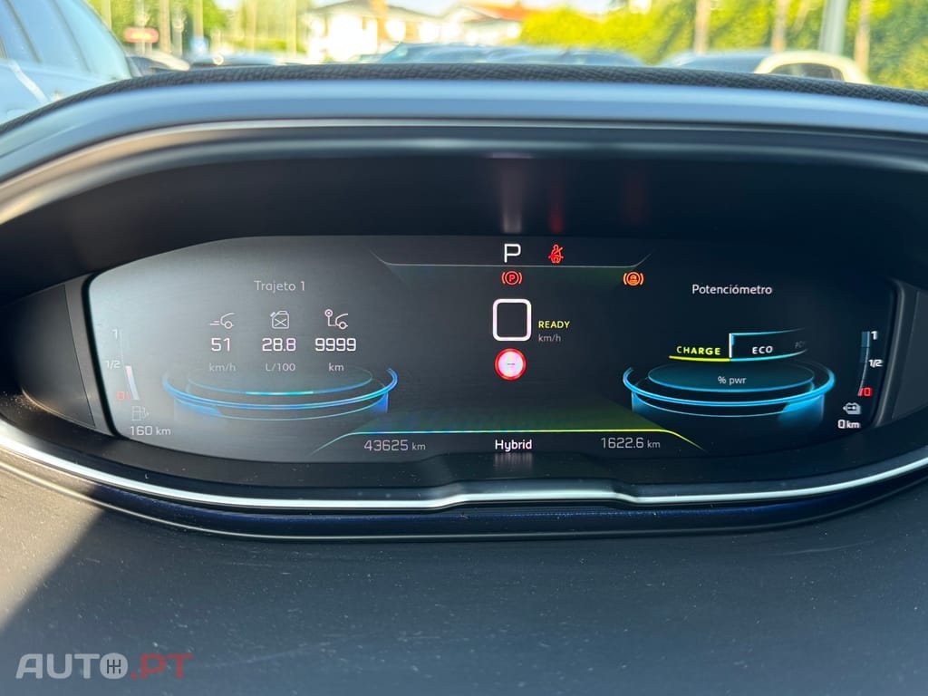 Peugeot 3008 1.6 Hybrid Allure e-EAT8
