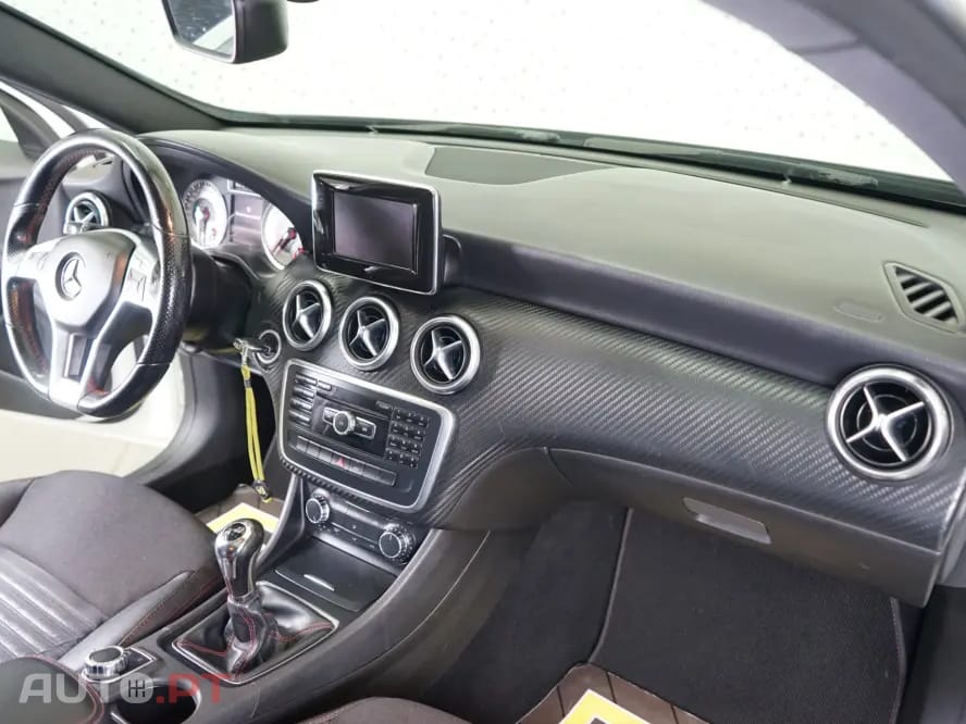 Mercedes-Benz A 180 d AMG Line Aut.