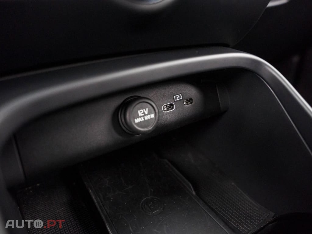 Volvo C40 Recharge Twin First Edition