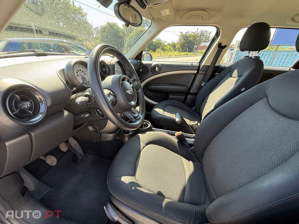 MINI Countryman One D