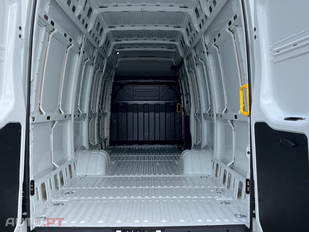Iveco Daily L 5  3.0  180 CAVALOS  A8