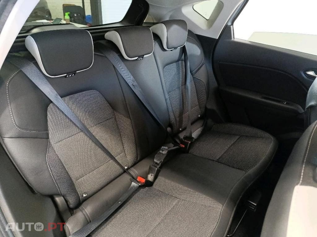 Renault Captur 1.0 TCe Techno Bi-Fuel