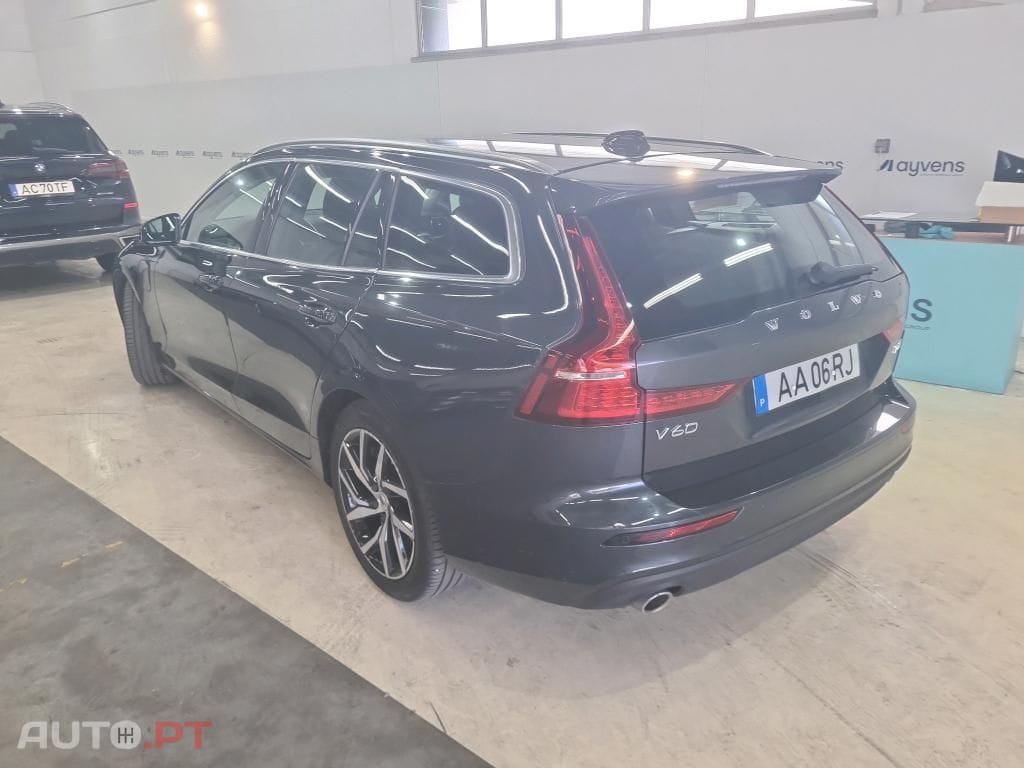 Volvo V60 2.0 T8 AWD TE Momentum Plus