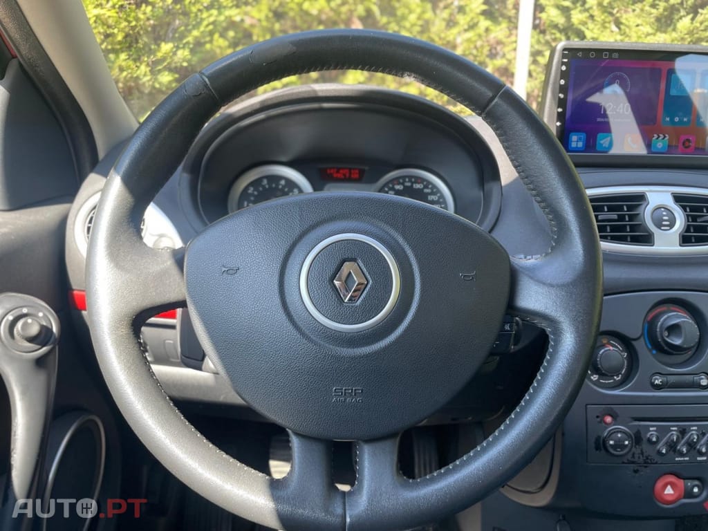 Renault Clio 1.2 16V Rip Curl