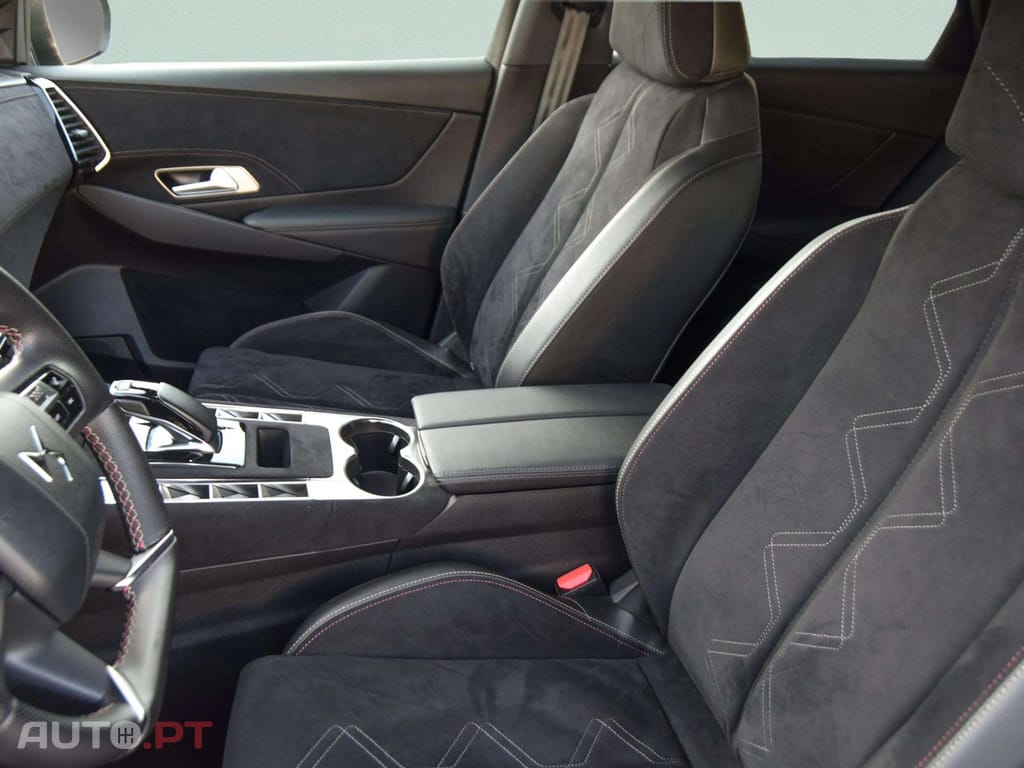 DS DS7 E-Tense Performance Line EAT8