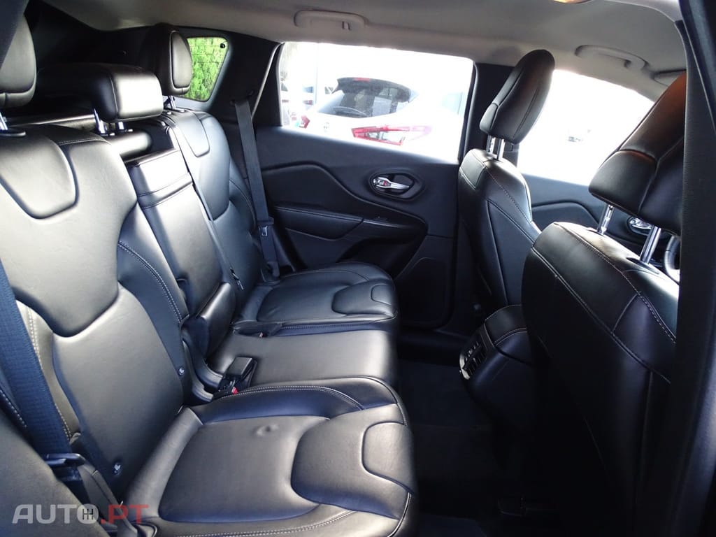 Jeep Cherokee 2.0 CRD Longitude