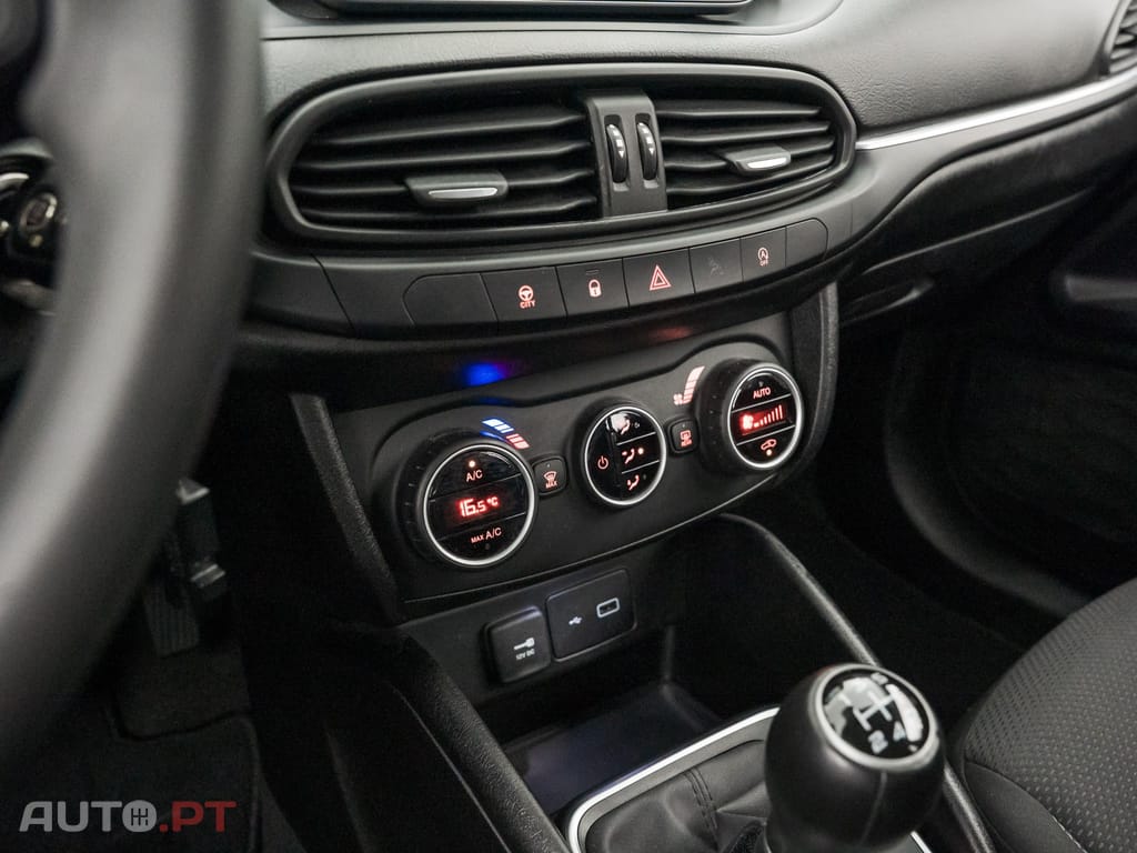 Fiat Tipo 1.3 M-Jet Lounge