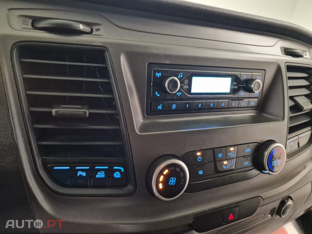 Ford Transit Custom 310L1 2.0 TDCi H1-Tecto Baixo Trend