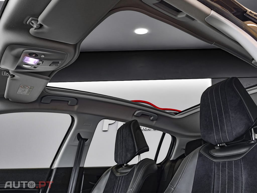 Peugeot 308 1.2 PureTech Allure Faróis Full LED