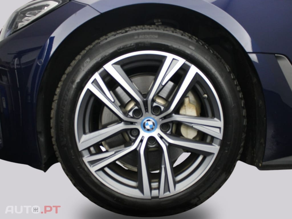 BMW i4 eDRIVE 40 BUSINESS DESIGN I.V.A DEDUTÍVEL