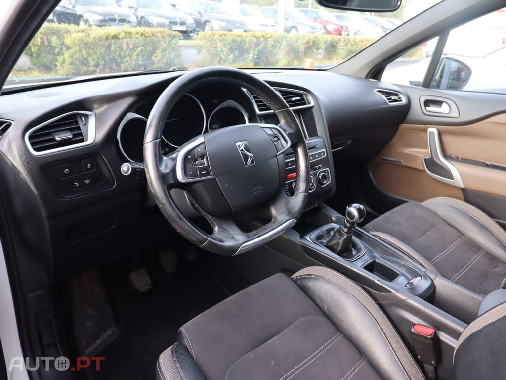 DS DS4 4 1.6 BlueHDi Performance Line