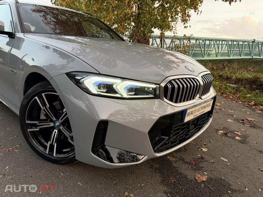 BMW 330 e Touring Pack Desportivo M Auto