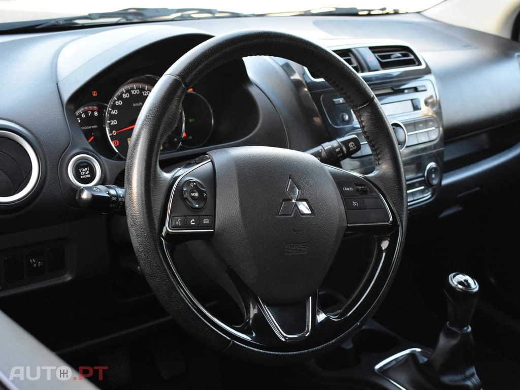 Mitsubishi Space Star 1.2 Intense Connect Edition