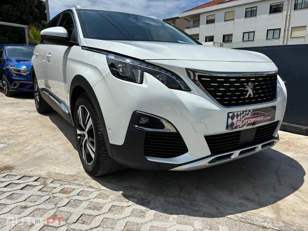 Peugeot 5008 1.5 BlueHDi Allure EAT8