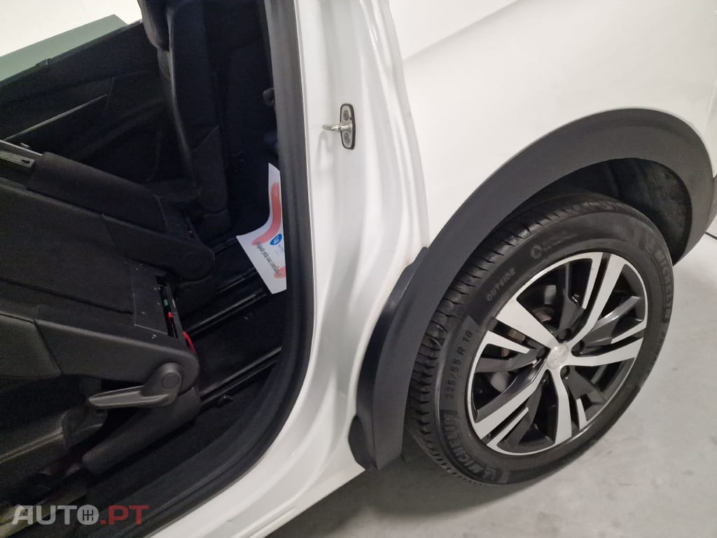 Peugeot 5008 1.6 BLUEHDI 120CV GTLINE TETO DE ABRIR