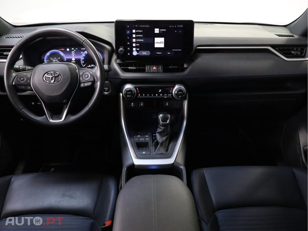 Toyota RAV4  2.5 HDF Comfort