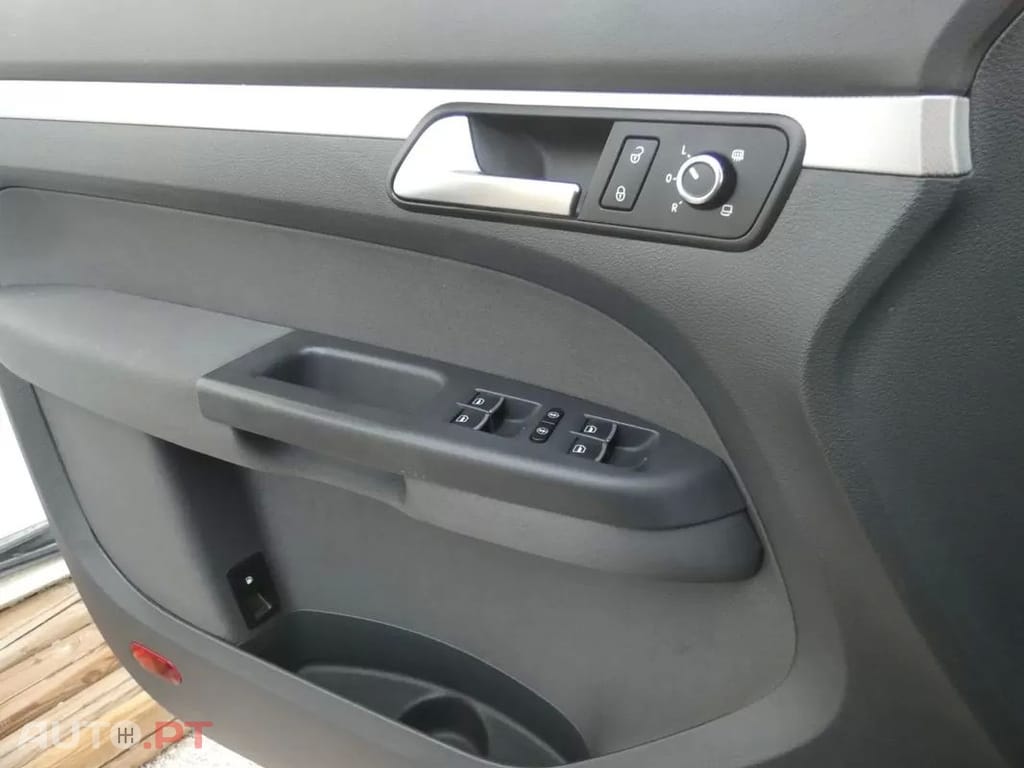 Volkswagen Touran 2.0 TDI DPF MATCH