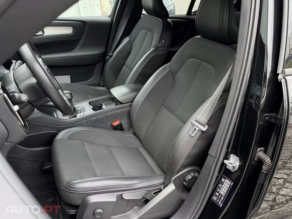 Volvo XC40 1.5 T3 Momentum Plus