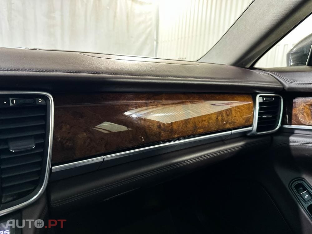 Porsche Panamera S E-Hybrid