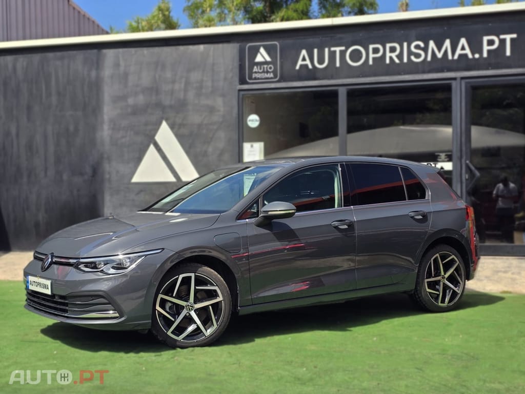Volkswagen Golf 1.4 eHybrid OPF DSG Style