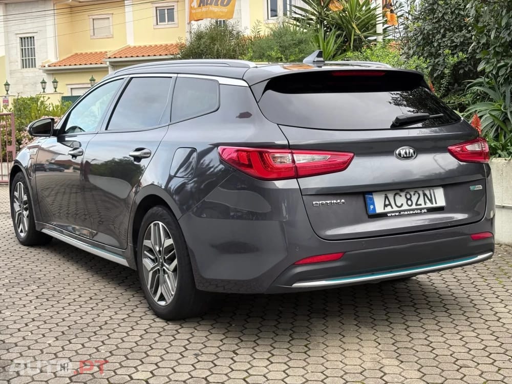 Kia Optima 2.0 CVVT PHEV