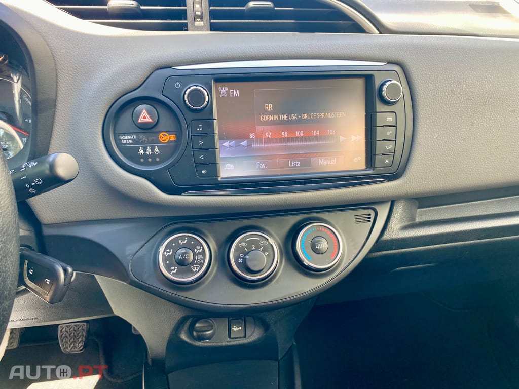 Toyota Yaris Comfort + Pack Style