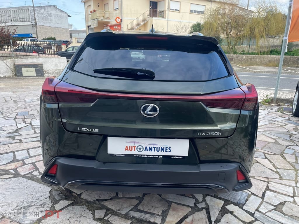 Lexus UX Sport