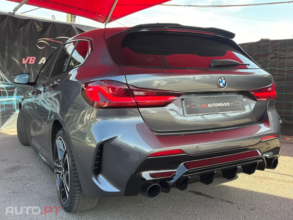 BMW 116 d Pack Desportivo M Auto