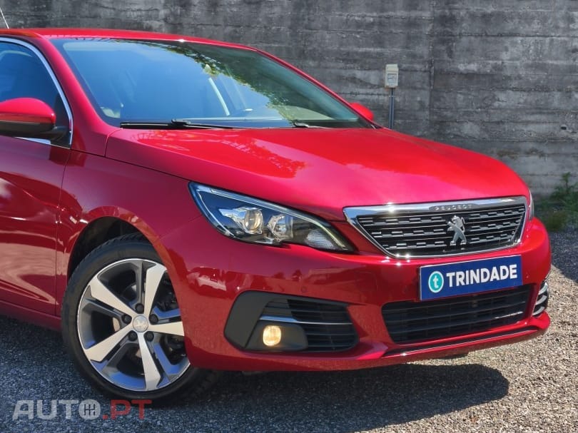 Peugeot 308 1.2 PureTech Allure J17 — fotografia 12