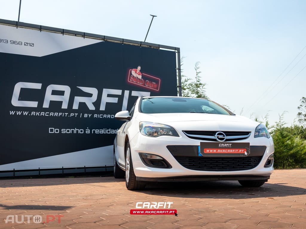 Opel Astra Outro